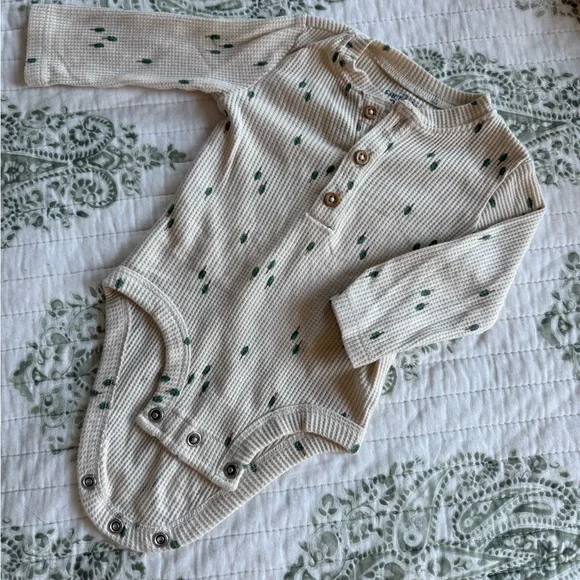 Carter's Kids Bundle - 3 Months - Picture 10 of 14